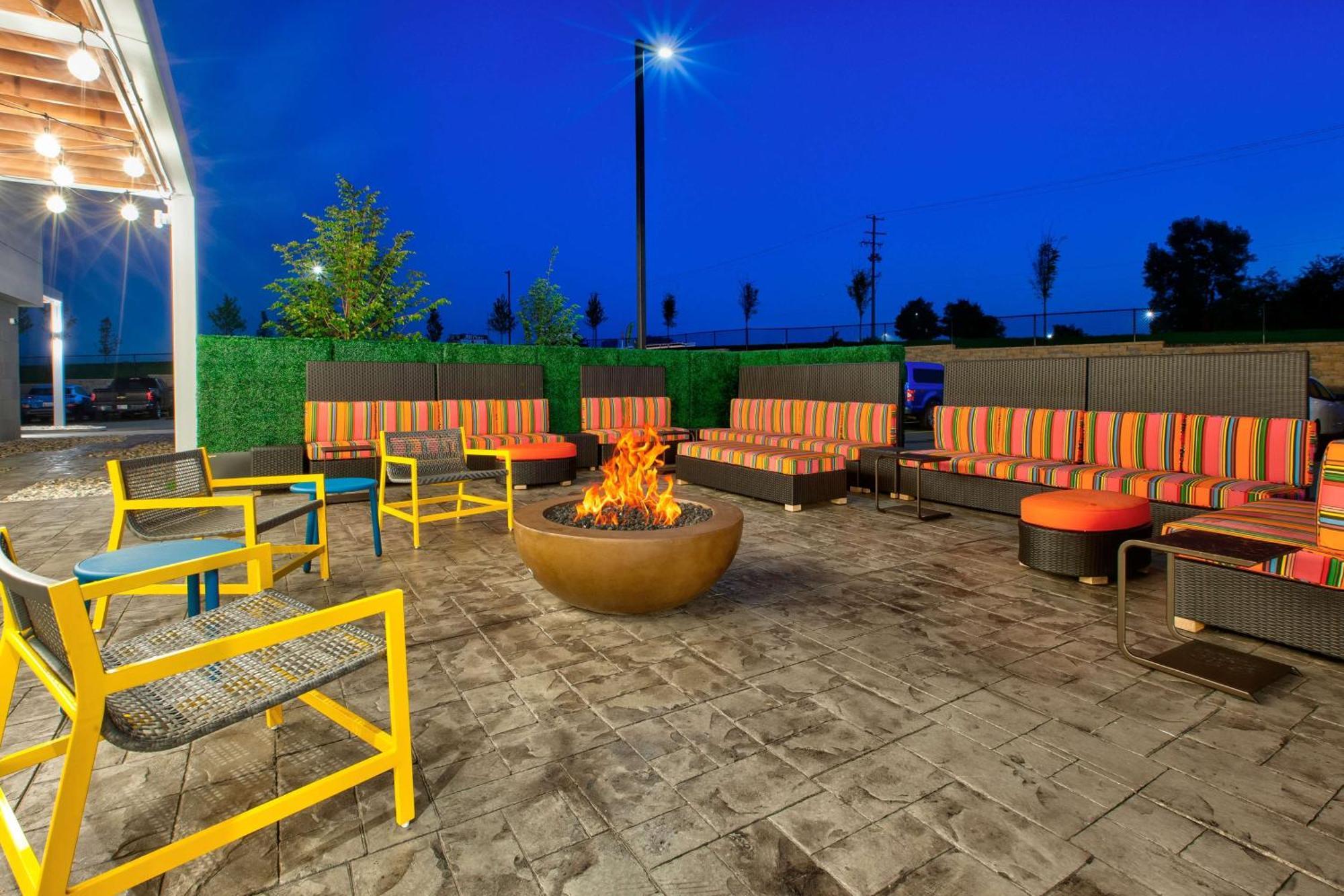 Home2 Suites By Hilton Grand Rapids South Byron Center Ngoại thất bức ảnh